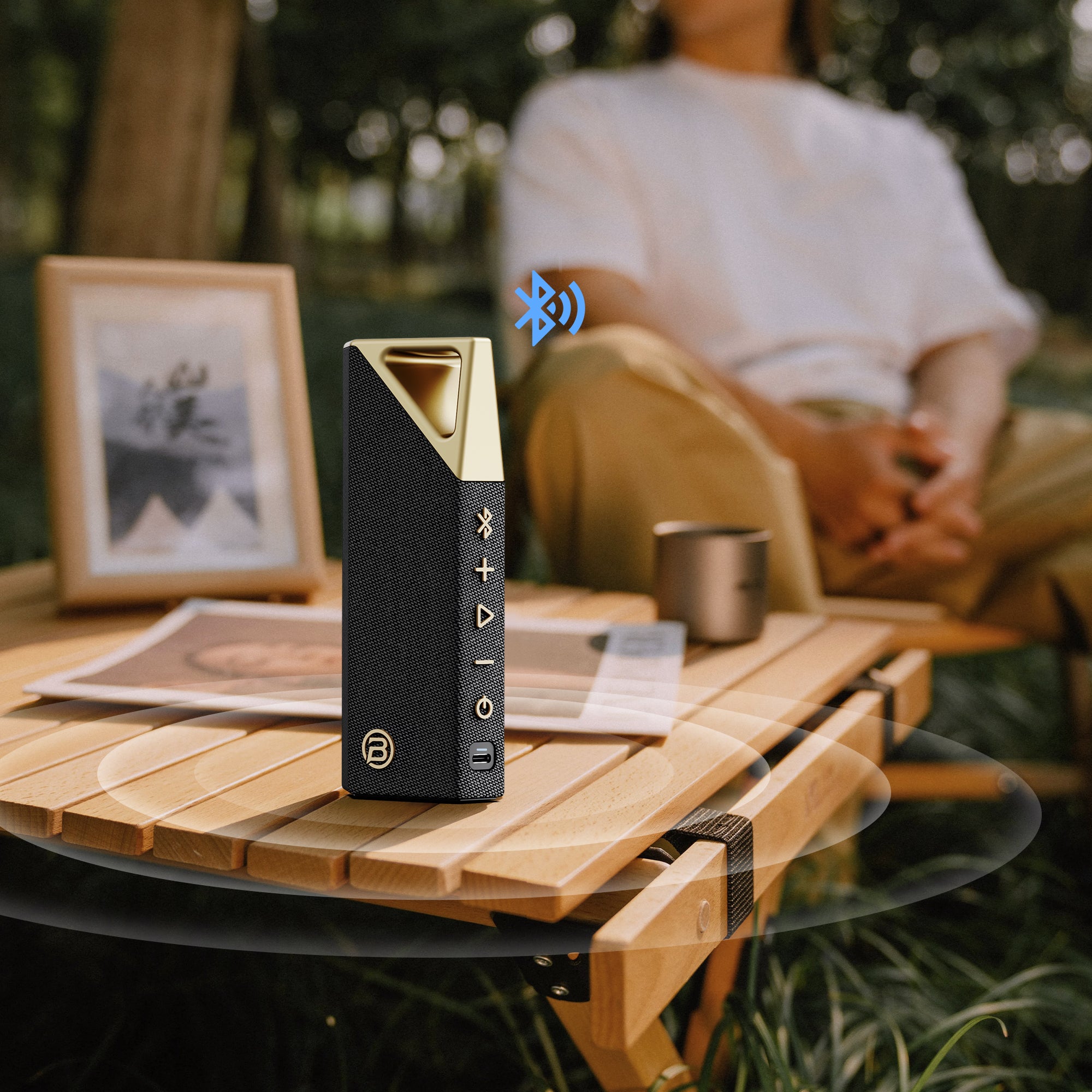 BUGANi Brief Portable Bluetooth Speaker with IPX7 Water Resistant
